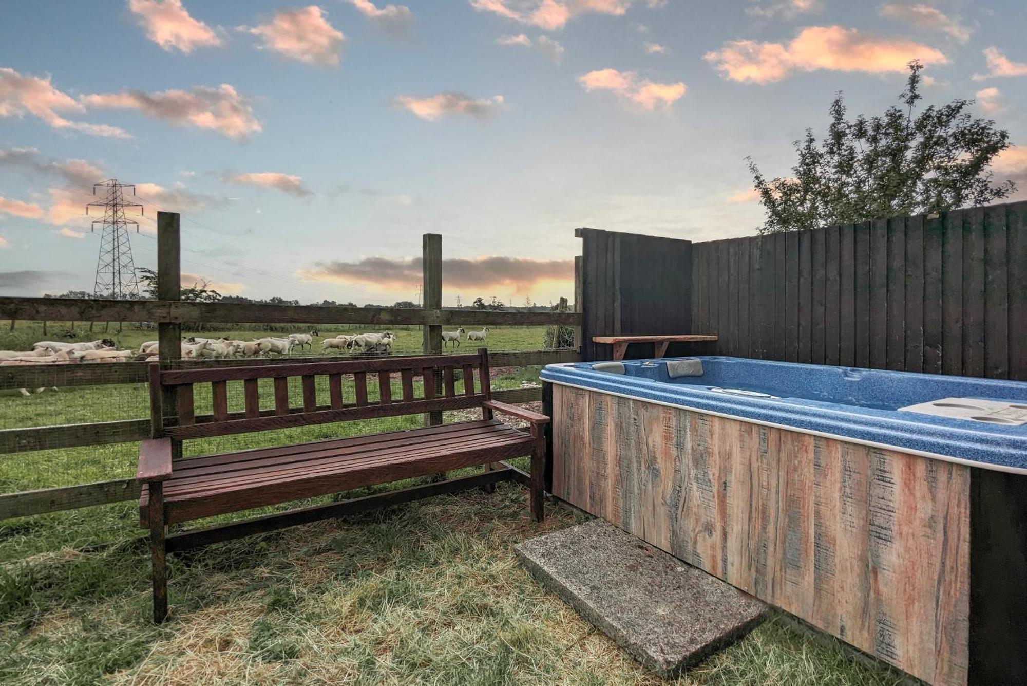 The Gilpin Farmhouse, Lake District Getaway Levens Exteriér fotografie